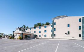 Rodeway Inn & Suites Charles Town